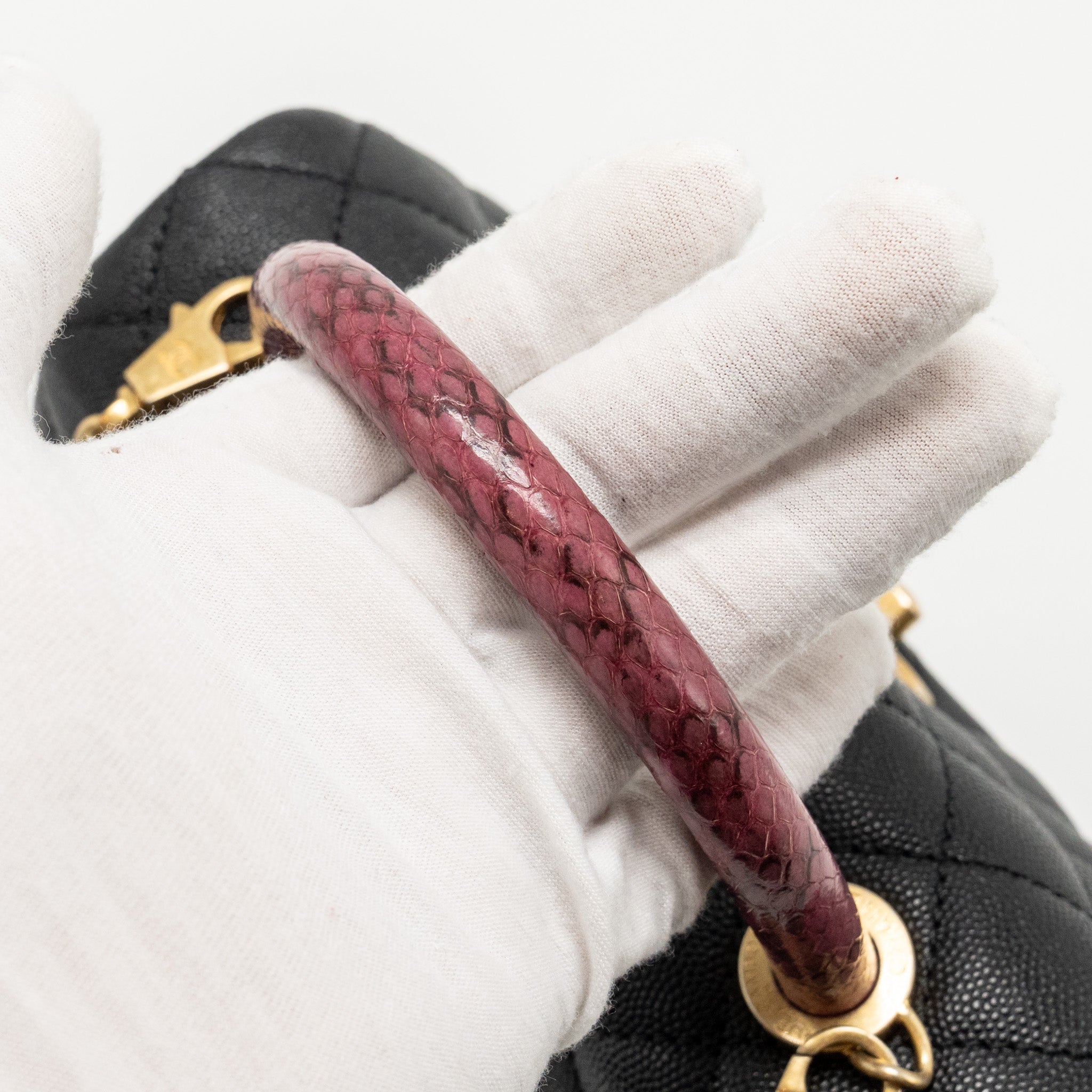 chanel-small-coco-handle-with-snake-embossed-handle-caviar-black-ghw