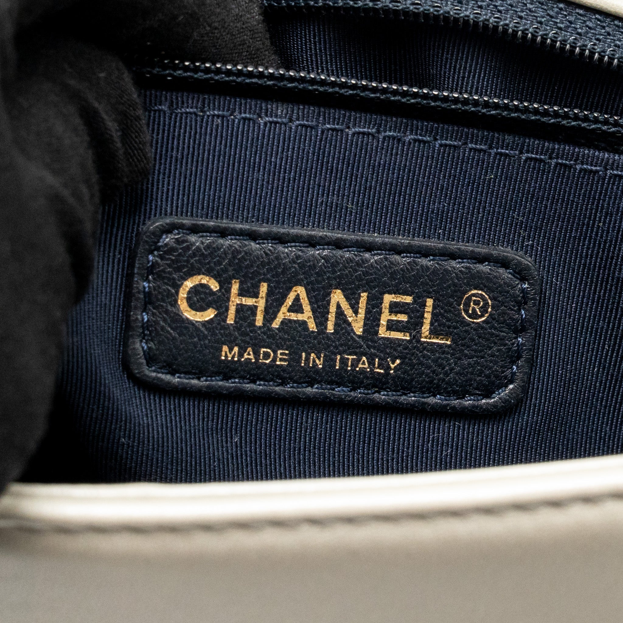 chanel-boy-bag-white
