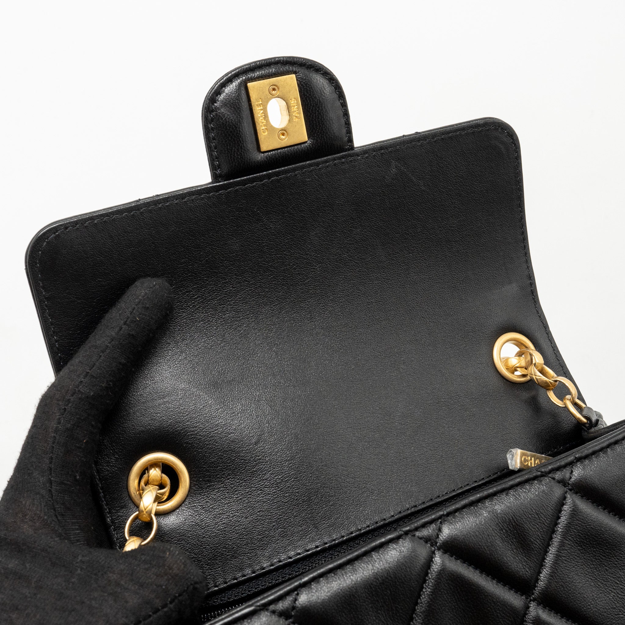 chanel-quilted-mini-flap-bag-with-detailed-chain-lambskin-black-ghw-microchip