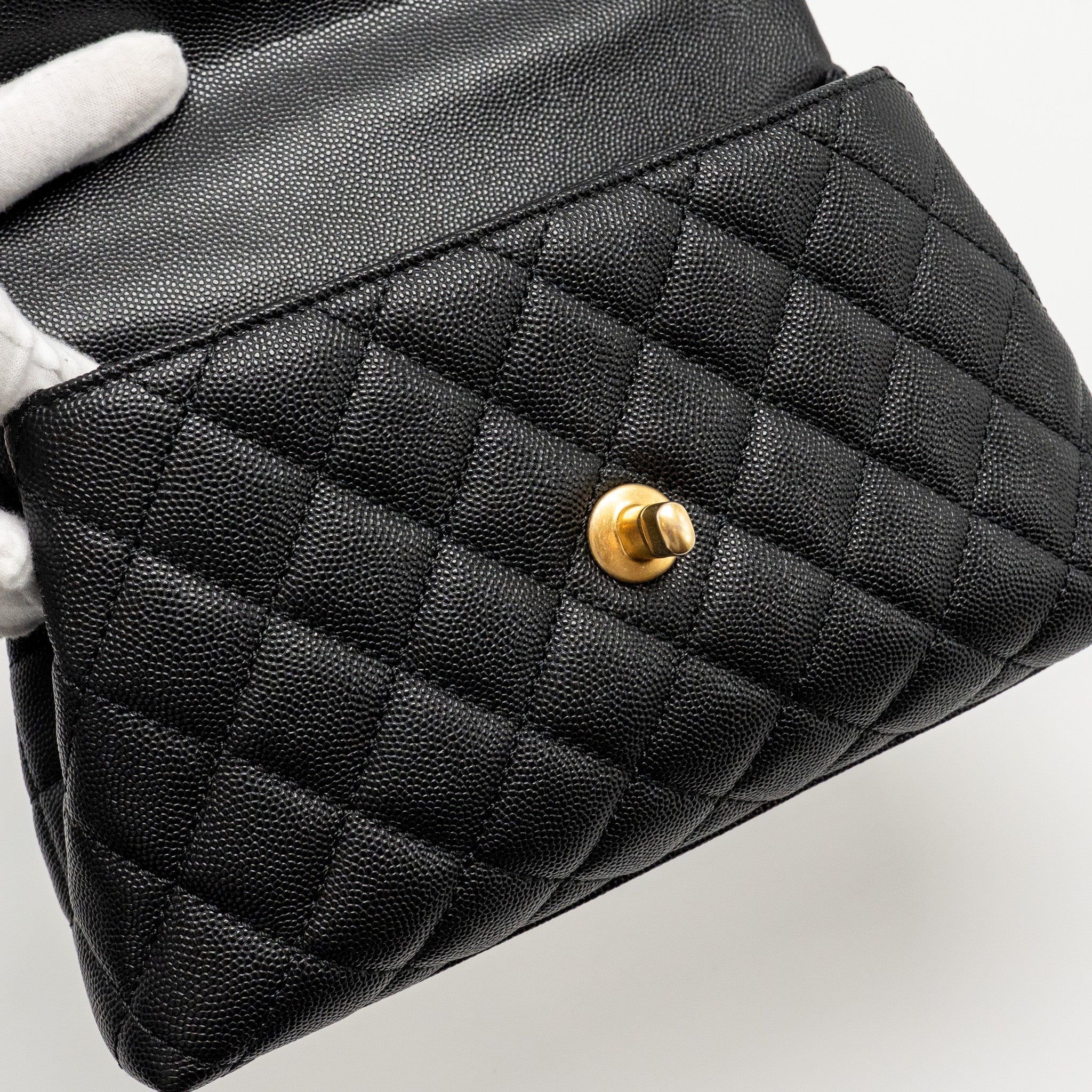 chanel-small-coco-handle-with-snake-embossed-handle-caviar-black-ghw