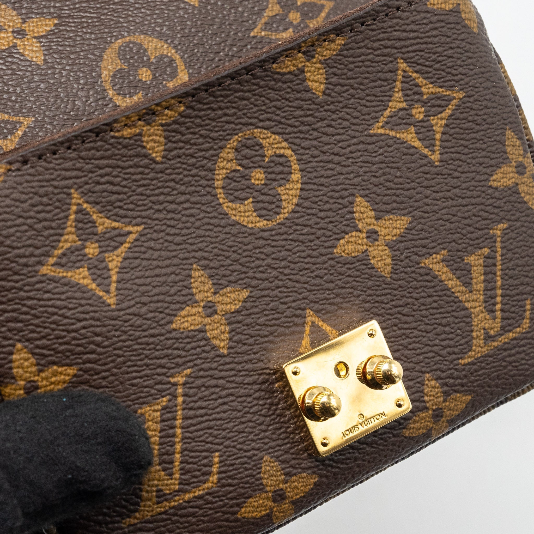 louis-vuitton-micro-metis-monogram-canvas-ghw