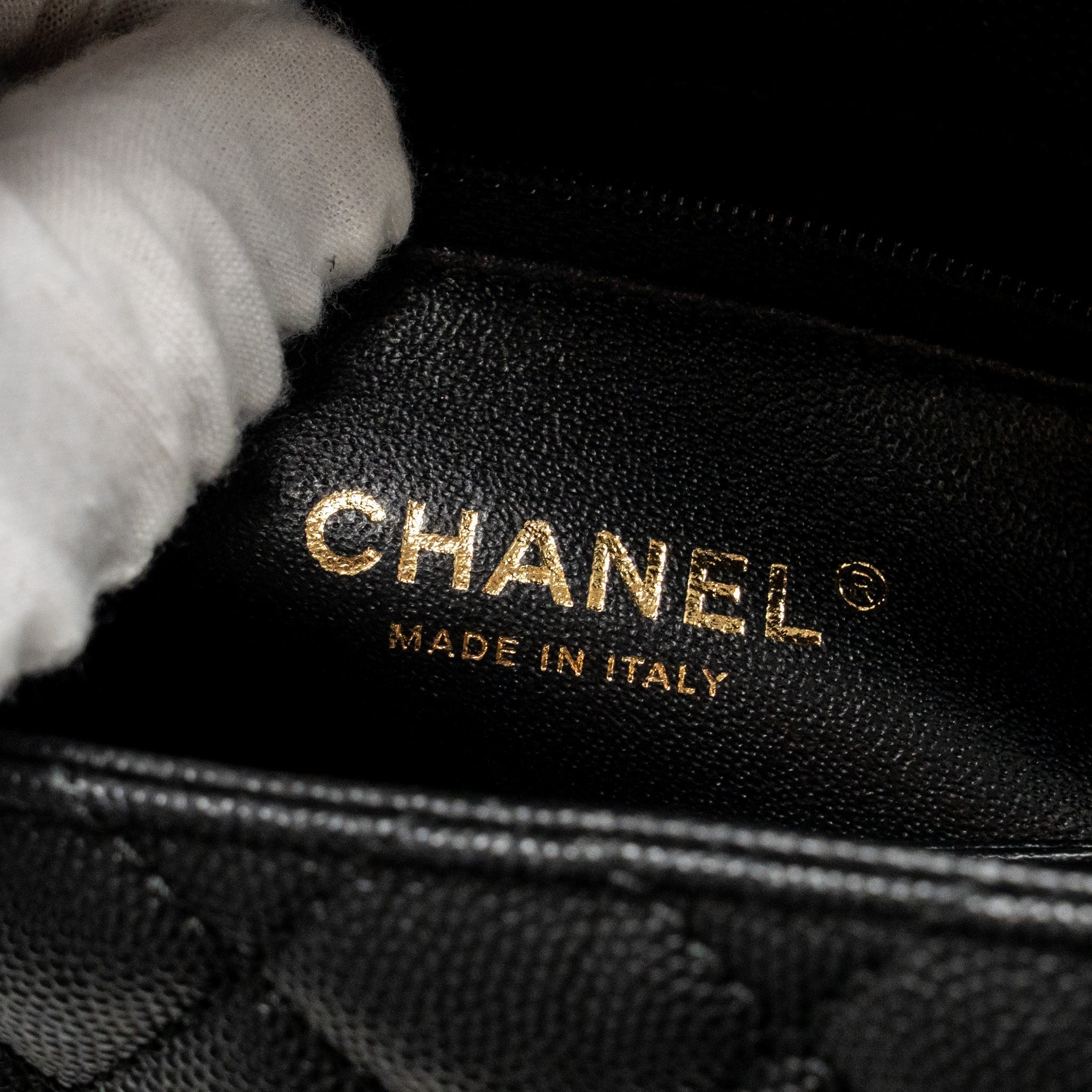 chanel-small-coco-handle-with-snake-embossed-handle-caviar-black-ghw