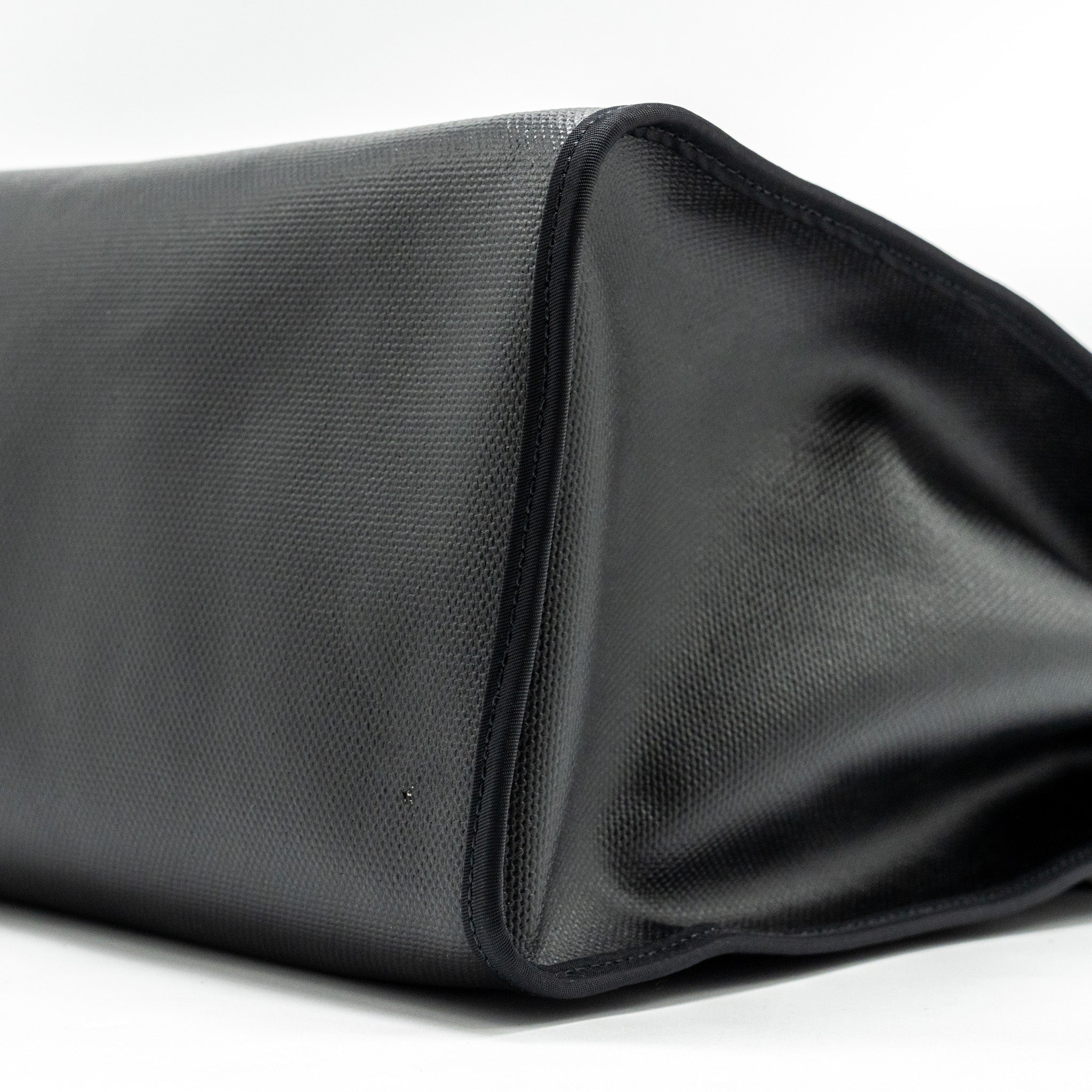 hermes-herbag-39-zip-bag-berline-canvas-leather-black-blue-shw-stamp-c-1