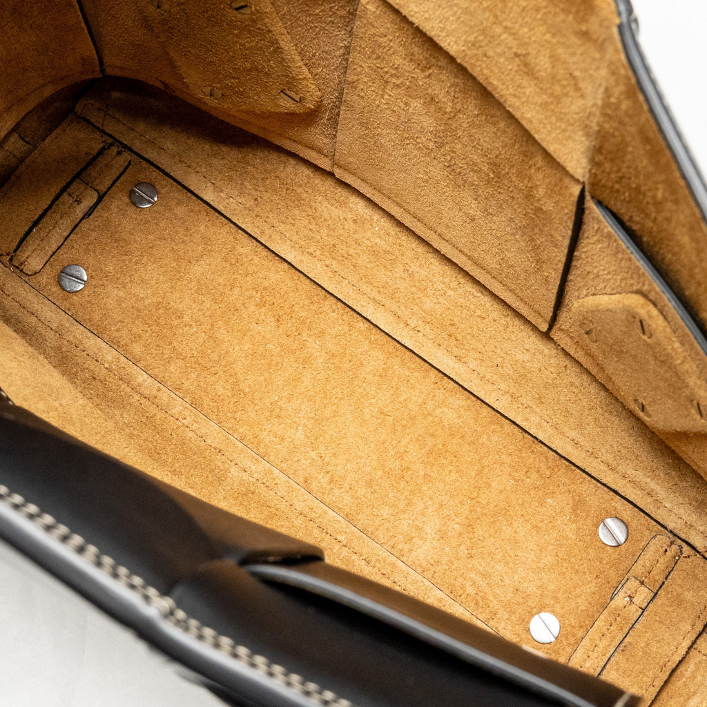 bottega-veneta-small-arco-bag-calfskin-black-shw