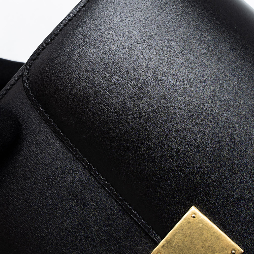 celine-medium-classic-box-calfskin-black-ghw