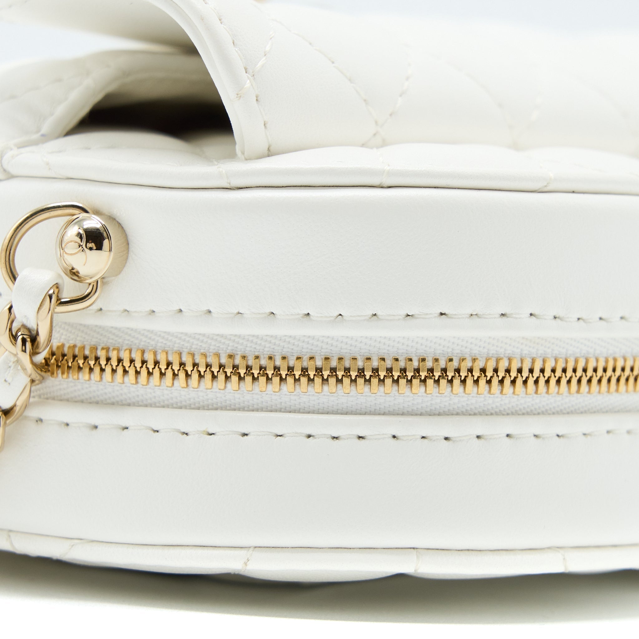 copy-of-chanel-22s-heart-bag-lambskin-white-lghw-microchip