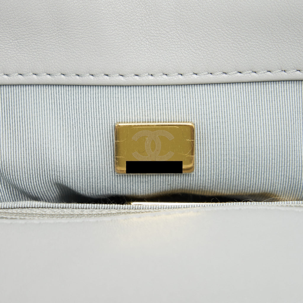 chanel-small-19-bag-lambskin-light-grey-with-multicolour-hardware-microchip
