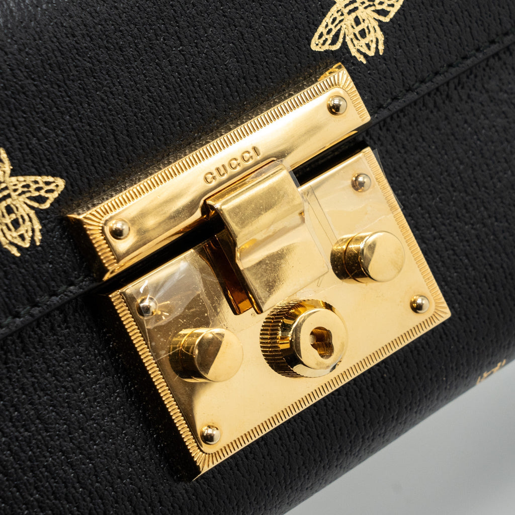 gucci-padlock-chain-bag-bee-print-calfskin-black-ghw
