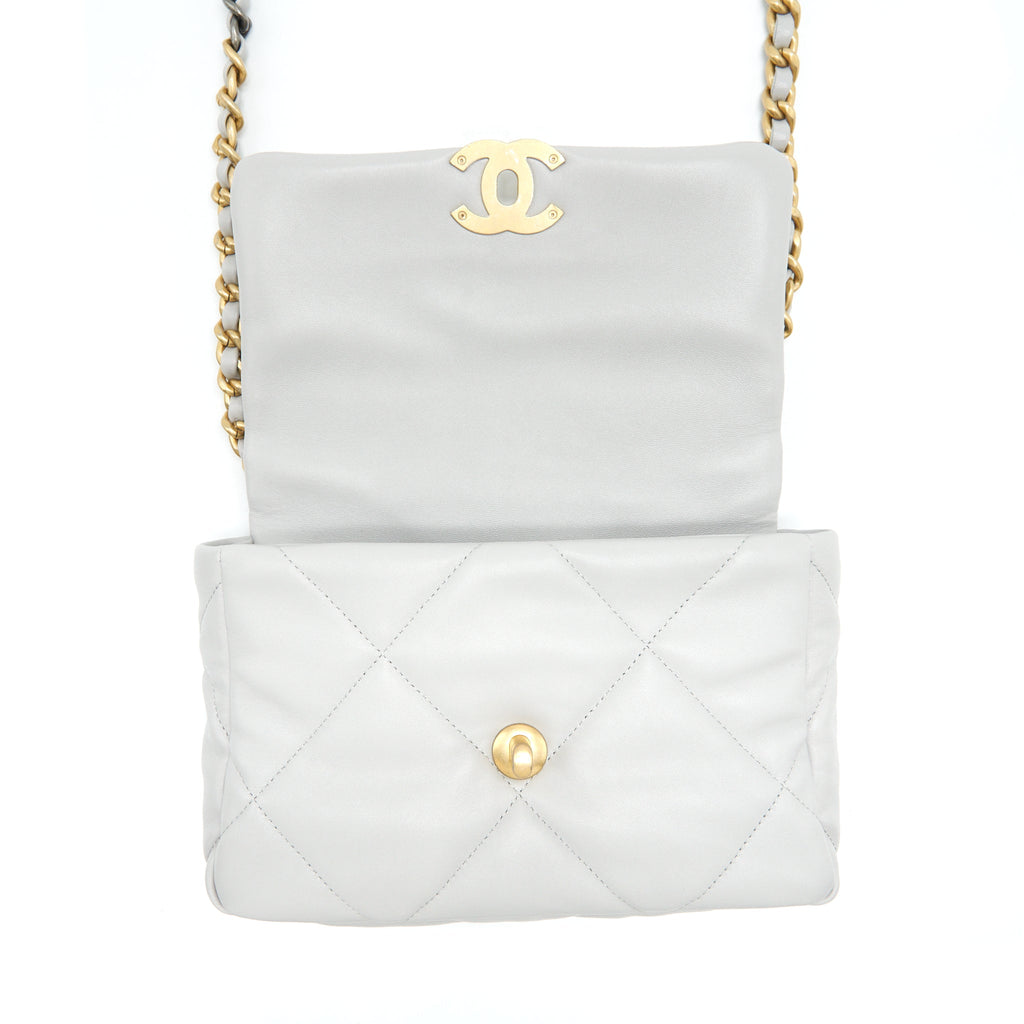 chanel-small-19-bag-lambskin-light-grey-with-multicolour-hardware-microchip