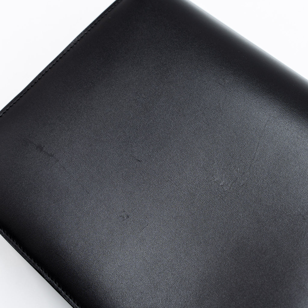 celine-medium-classic-box-calfskin-black-ghw