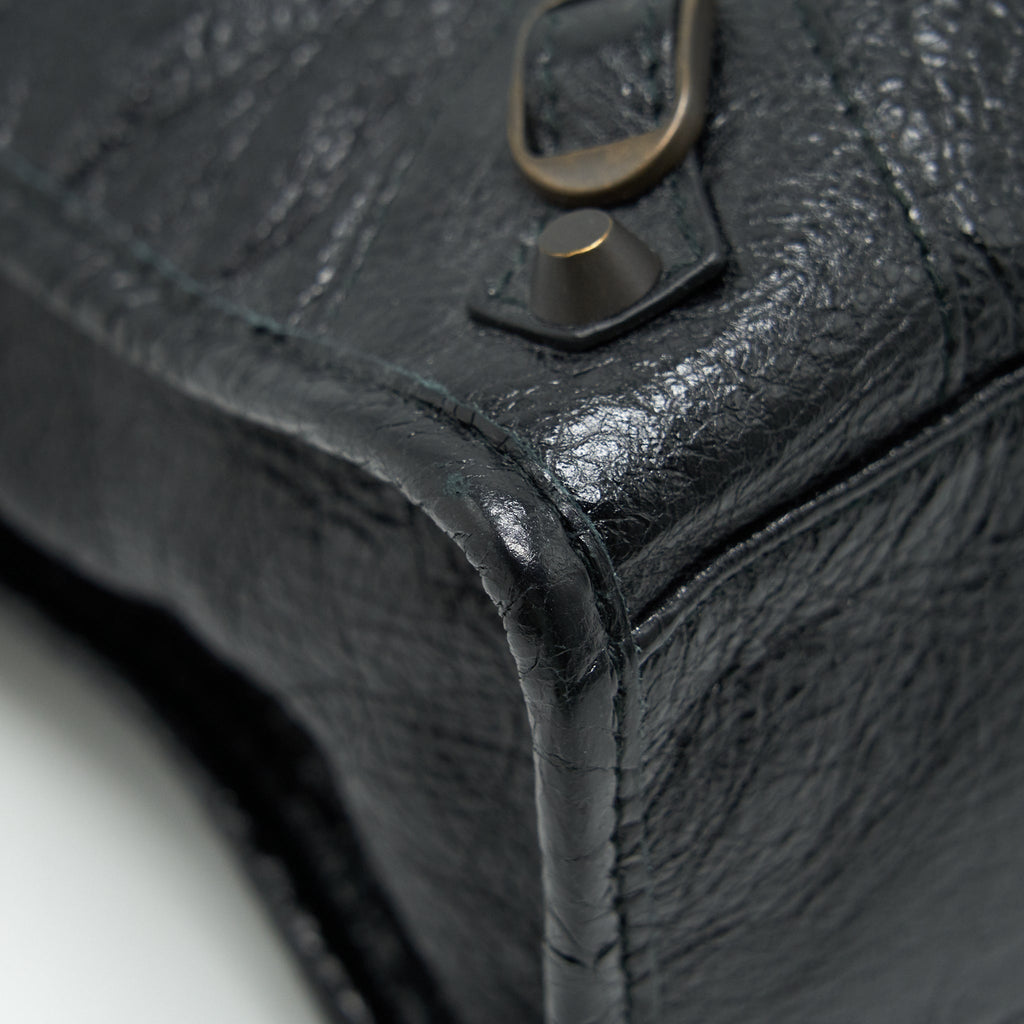 balenciaga-classic-city-s-leather-tote-black