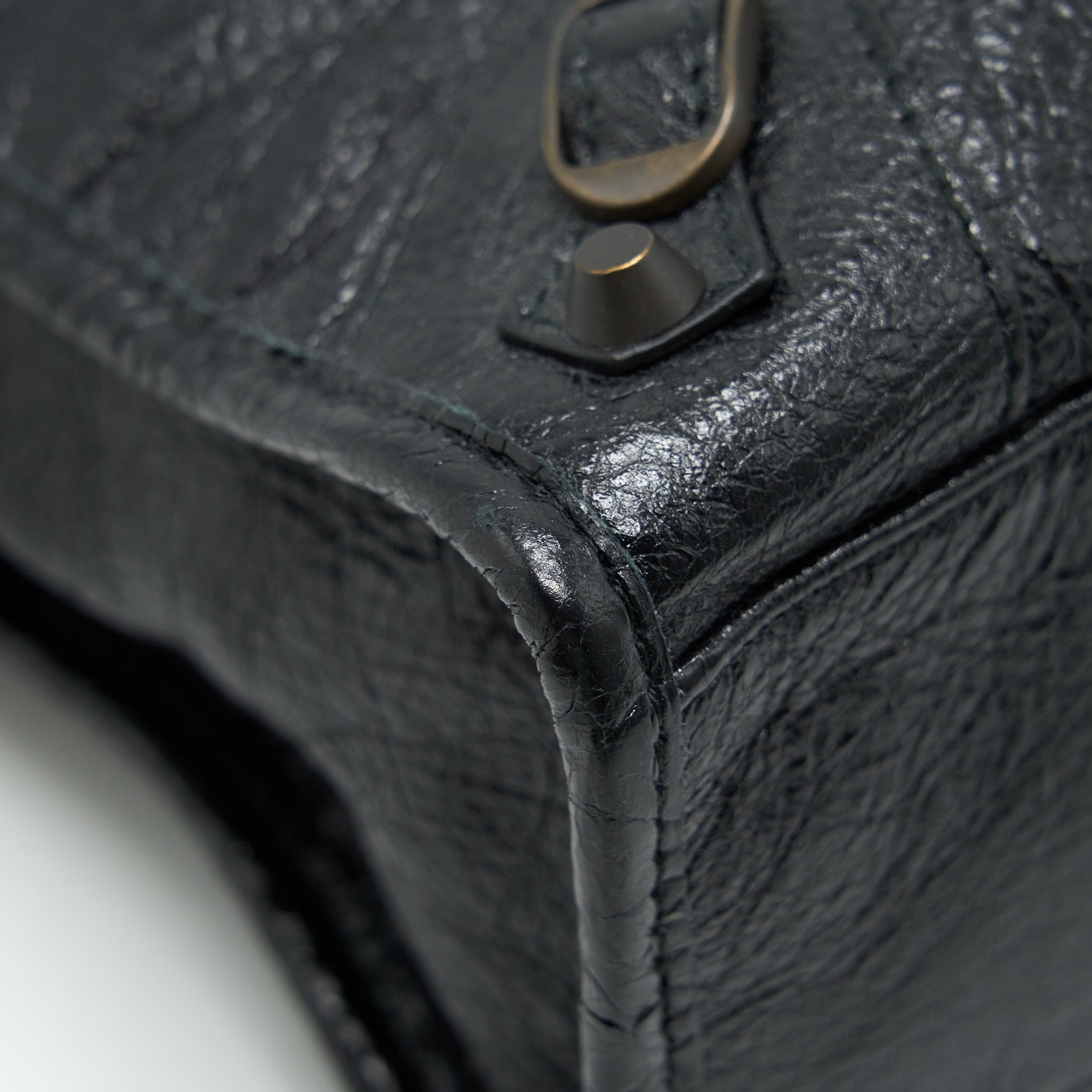 balenciaga-classic-city-s-leather-tote-black