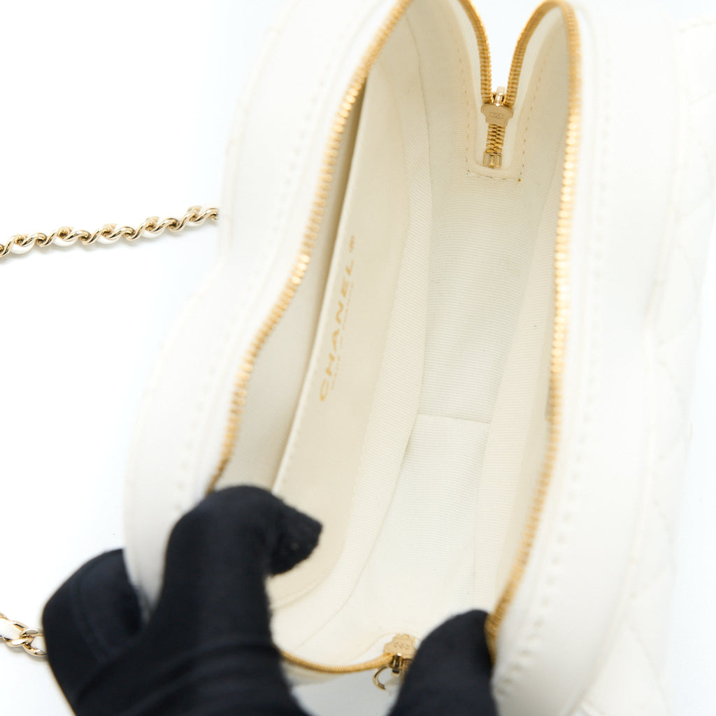 copy-of-chanel-22s-heart-bag-lambskin-white-lghw-microchip