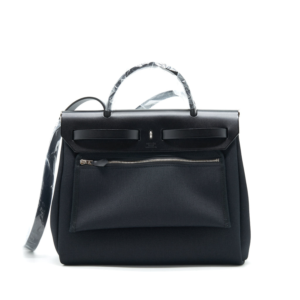 hermes-herbag-zip-31-retourne-bag-in-noir-stamp