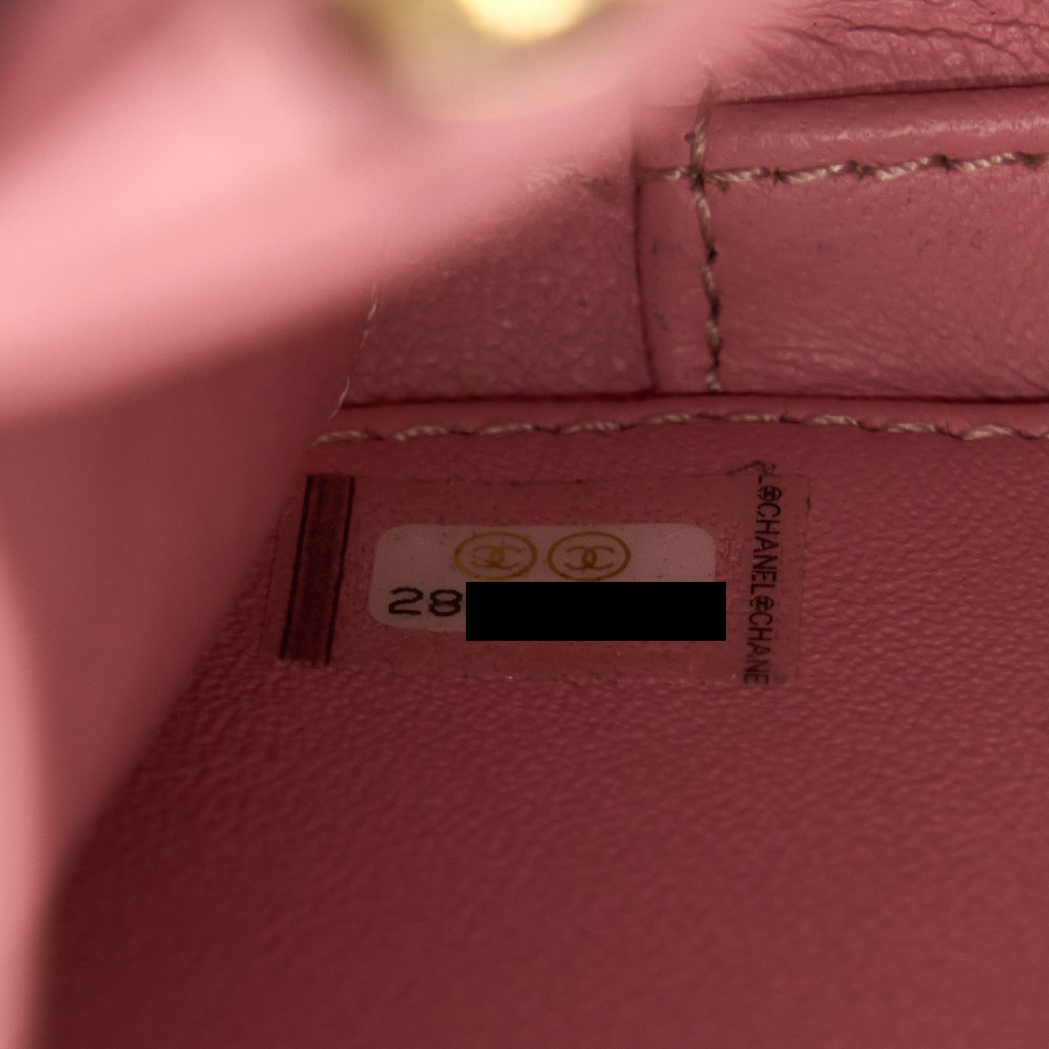 chanel-filigree-vanity-case-caviar-pink-ghw