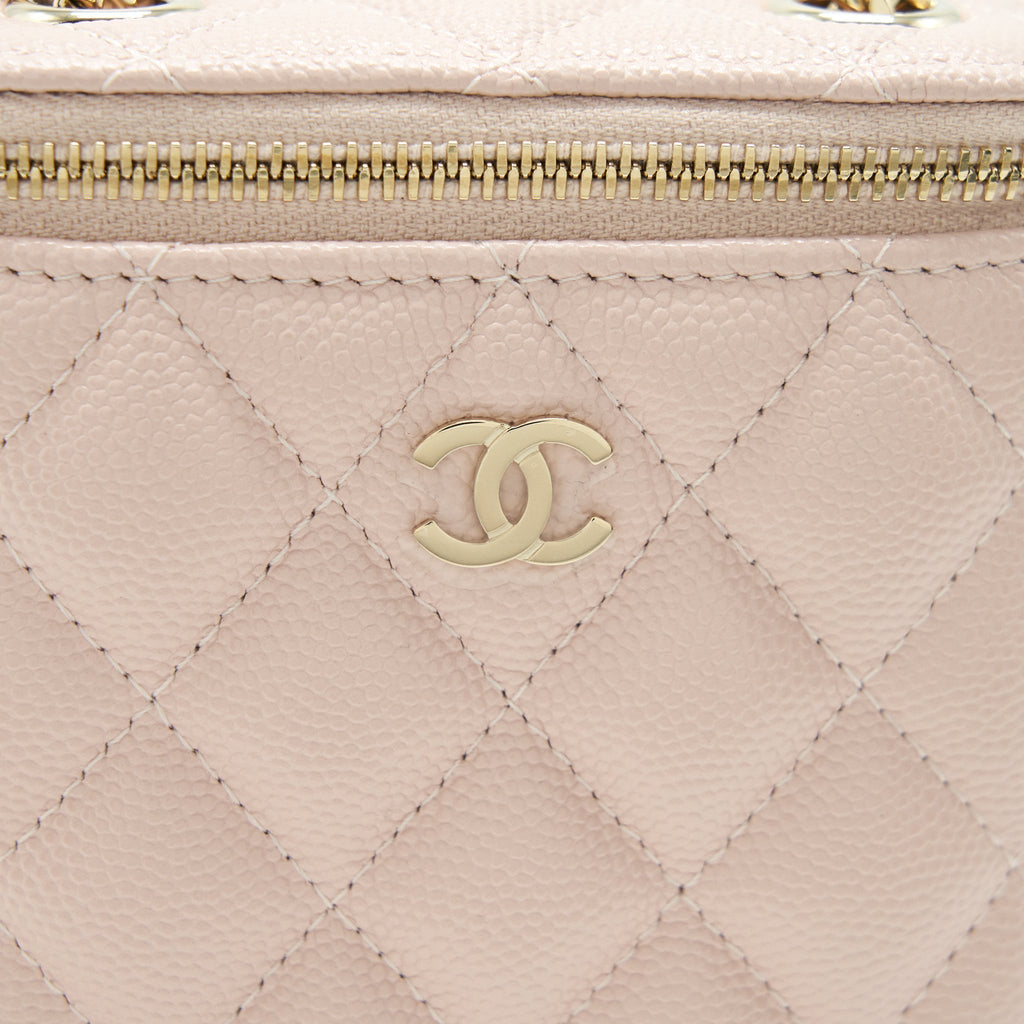 chanel-21c-vertical-vanity-on-chain-caviar-light-pink-lghw