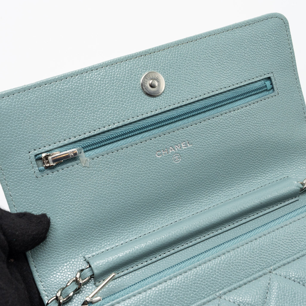 chanel-classic-wallet-on-chain-caviar-light-blue-shw-copy