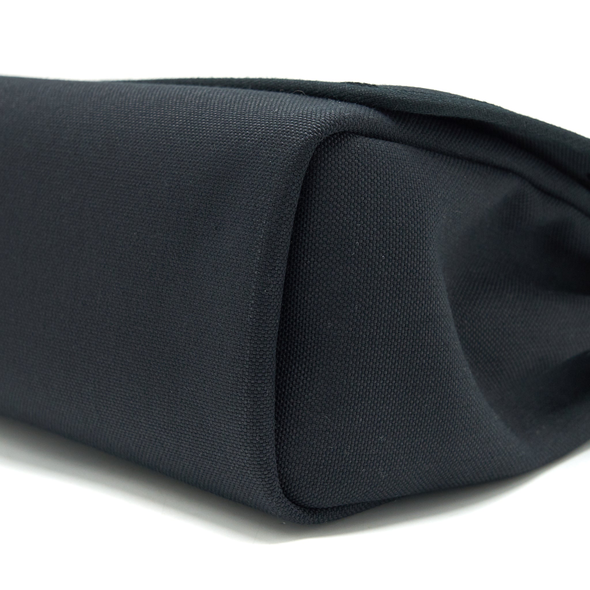 hermes-herbag-zip-31-retourne-bag-in-noir-stamp