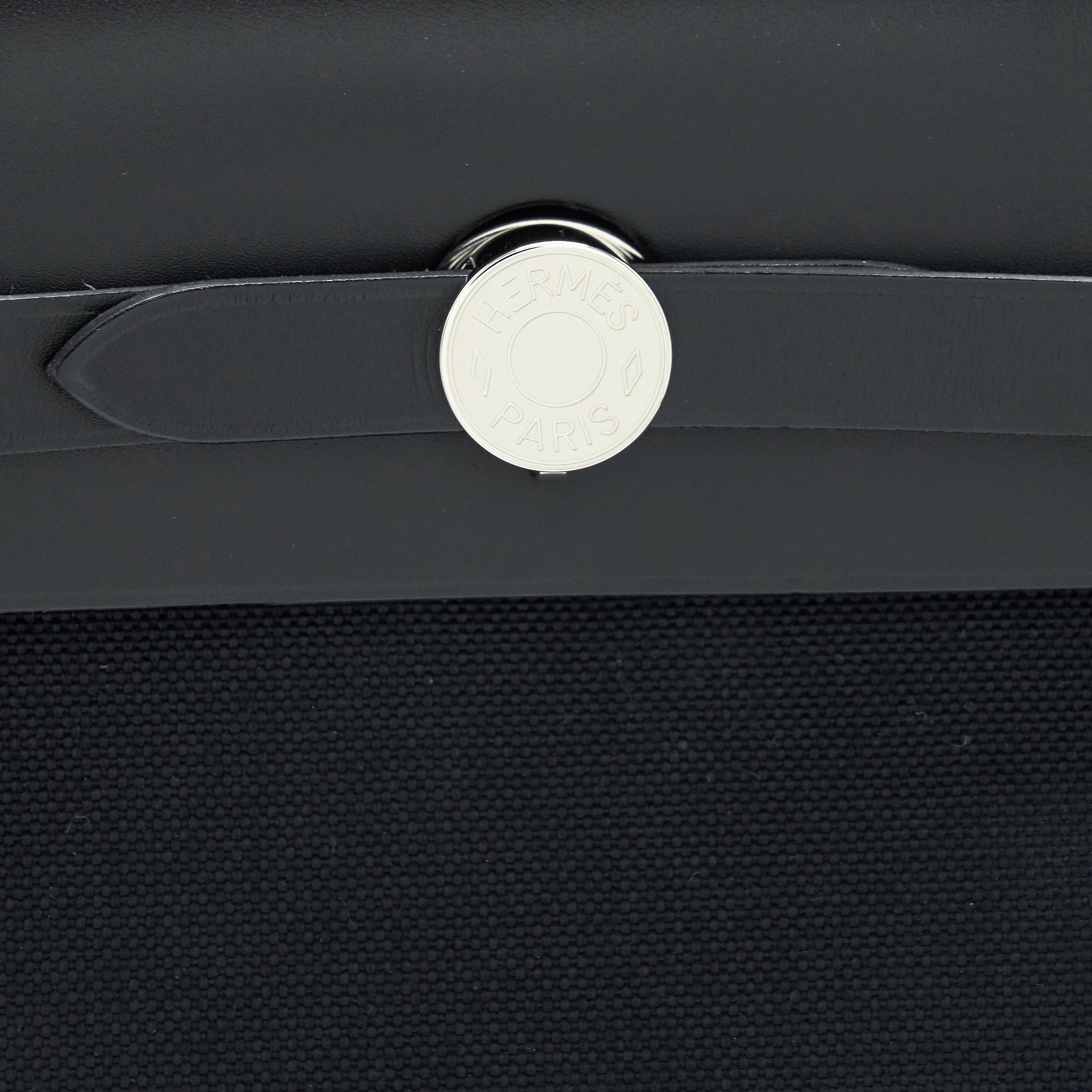 hermes-herbag-zip-31-retourne-bag-in-noir-stamp