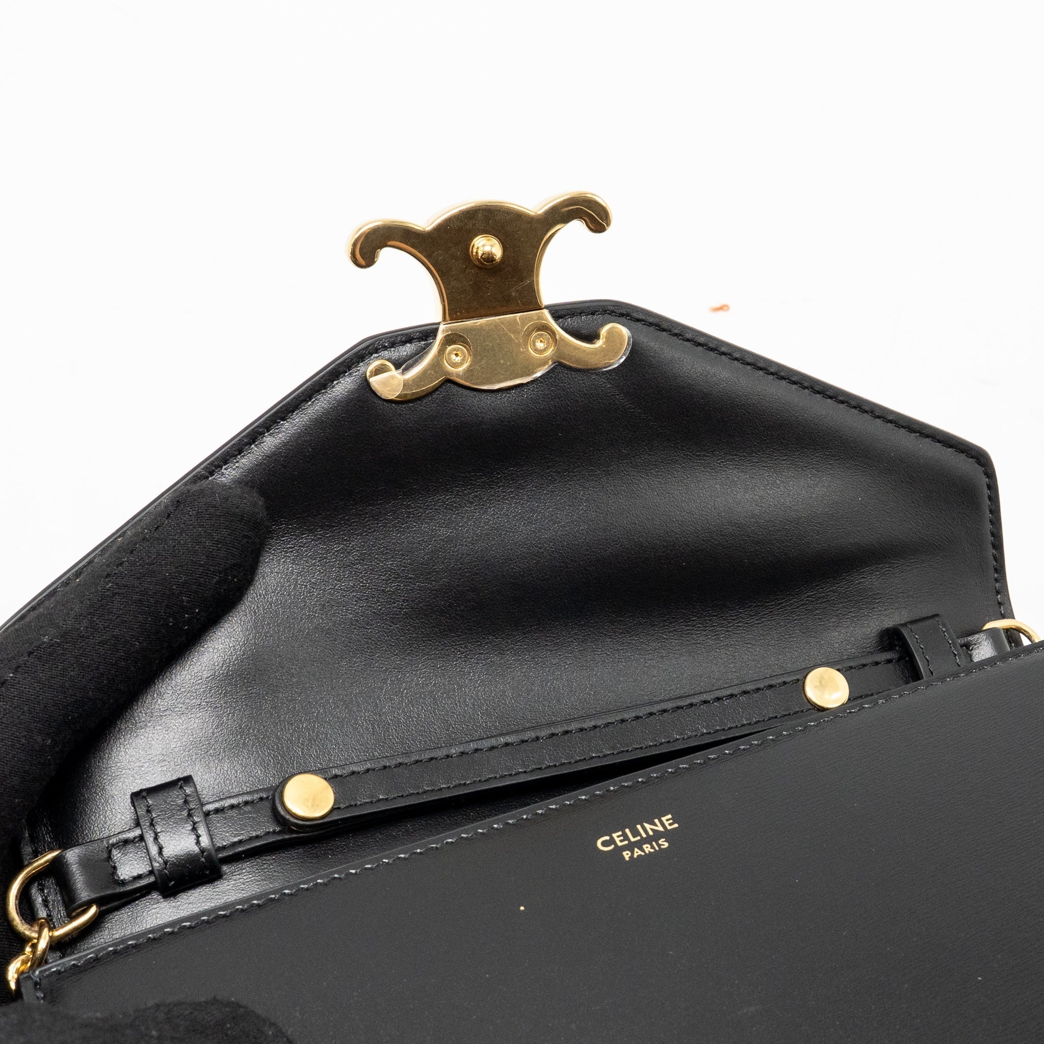 celine-wallet-on-chain-margo-calfskin-black-ghw