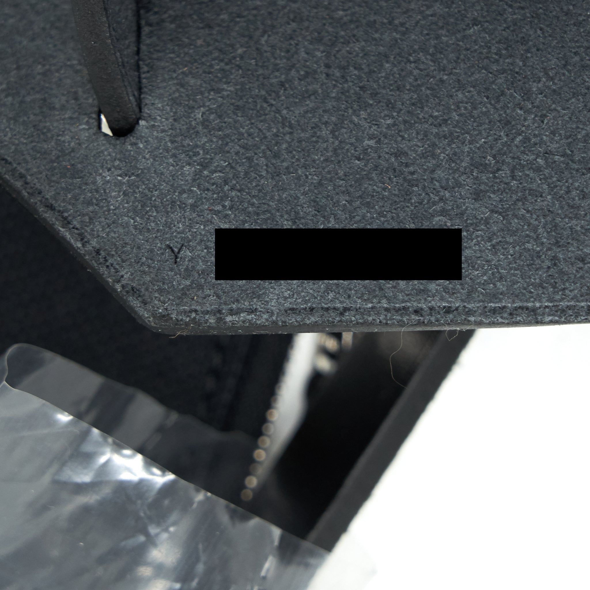 hermes-herbag-zip-31-retourne-bag-in-noir-stamp