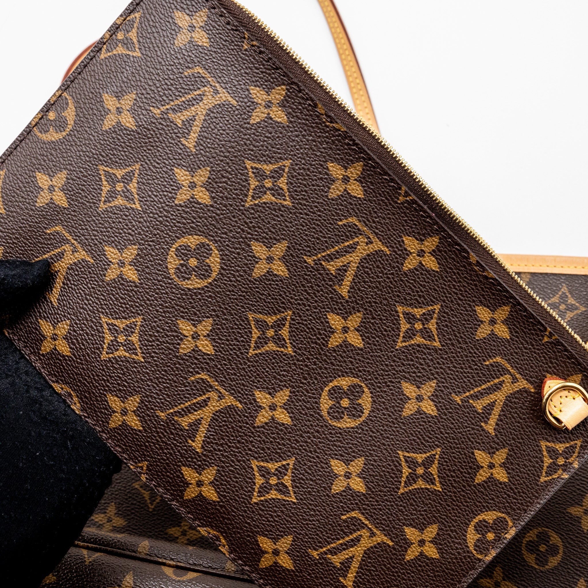 louis-vuitton-neverfull-mm-monogram-canvas-ghwnew-version