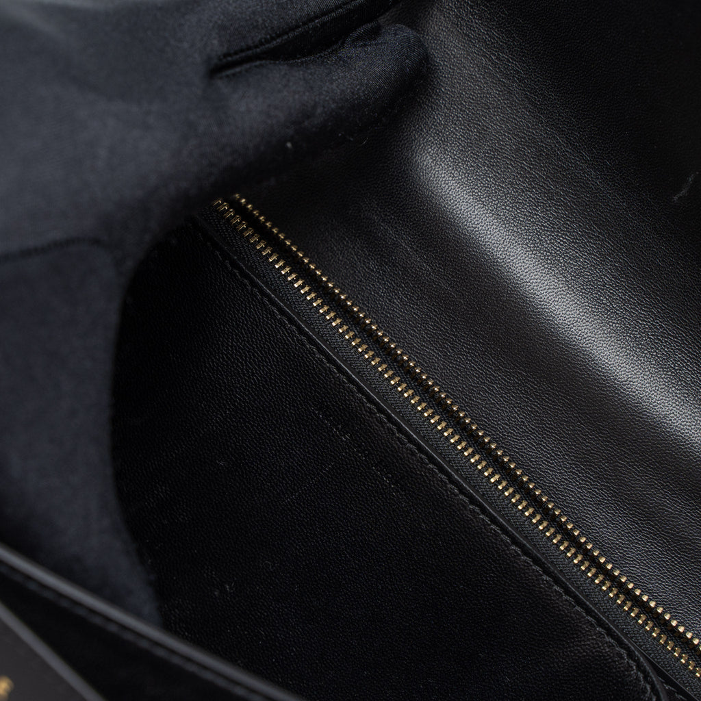 celine-medium-classic-box-calfskin-black-ghw