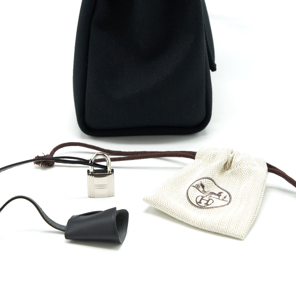 hermes-herbag-zip-31-retourne-bag-in-noir-stamp