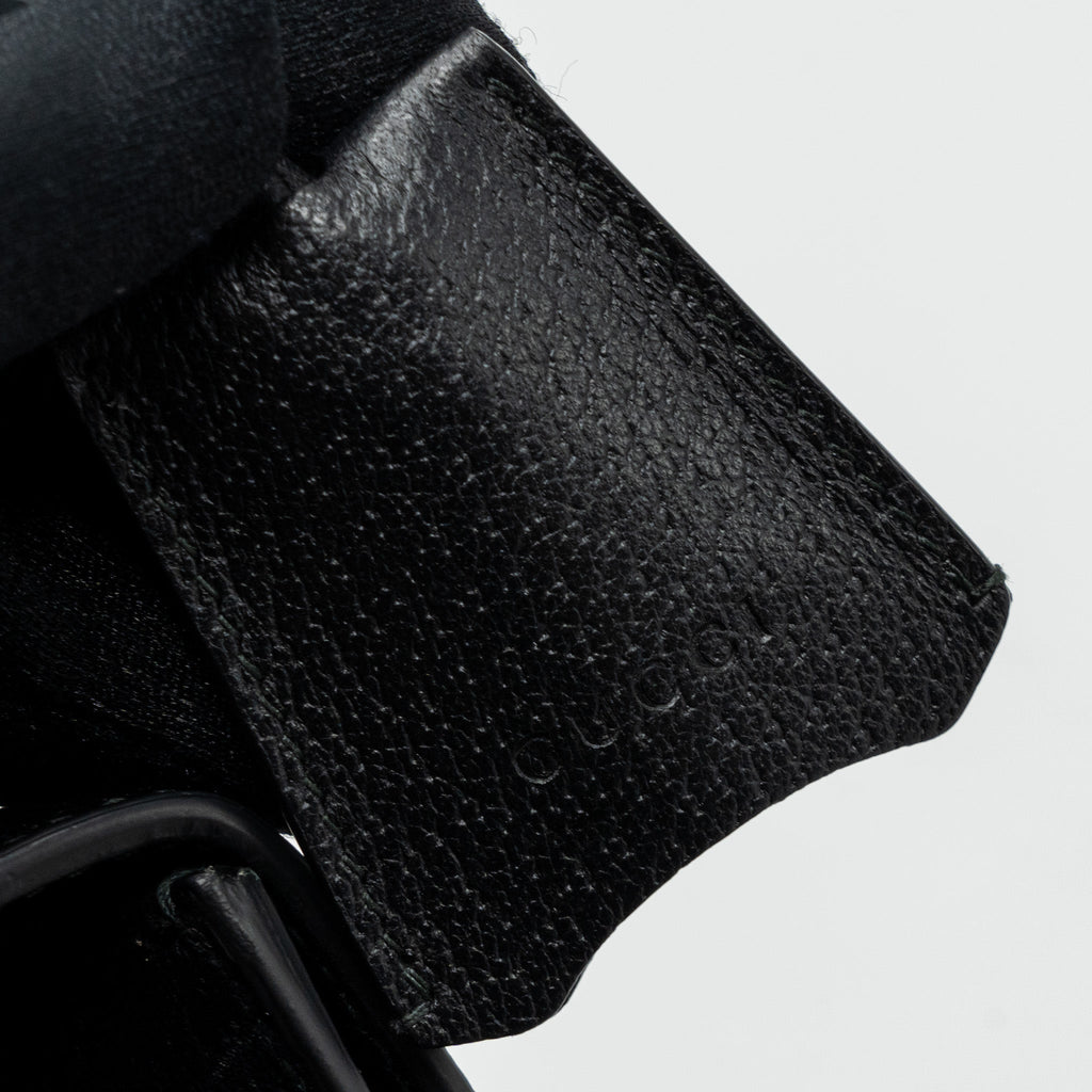 gucci-padlock-chain-bag-bee-print-calfskin-black-ghw