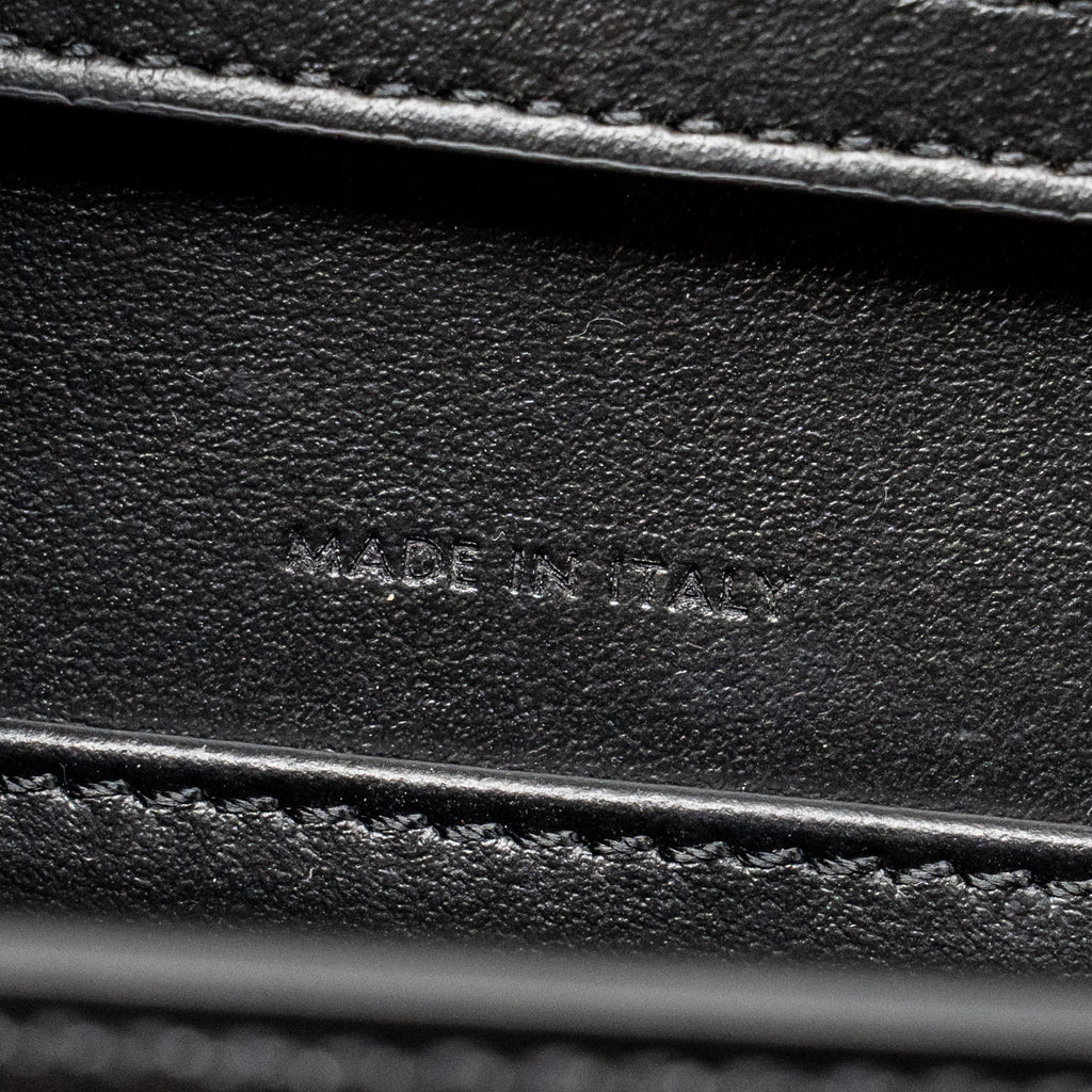 celine-wallet-on-chain-margo-calfskin-black-ghw