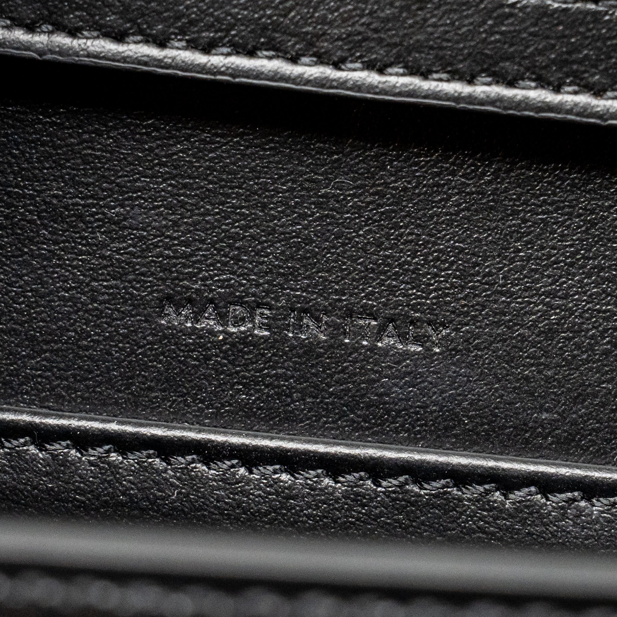 celine-wallet-on-chain-margo-calfskin-black-ghw