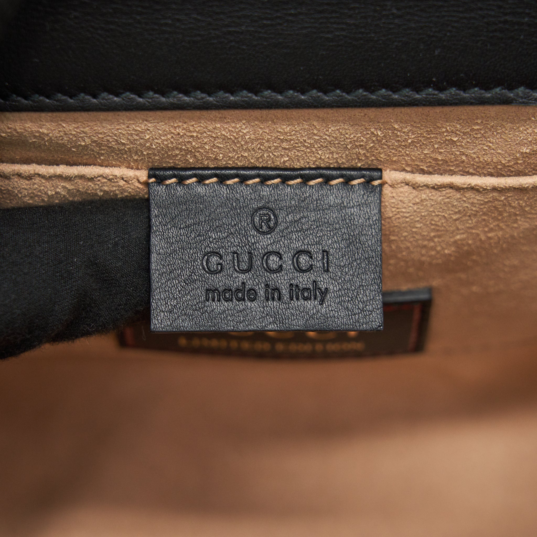 gucci-limited-edition-padlock-chain-bag-black-1