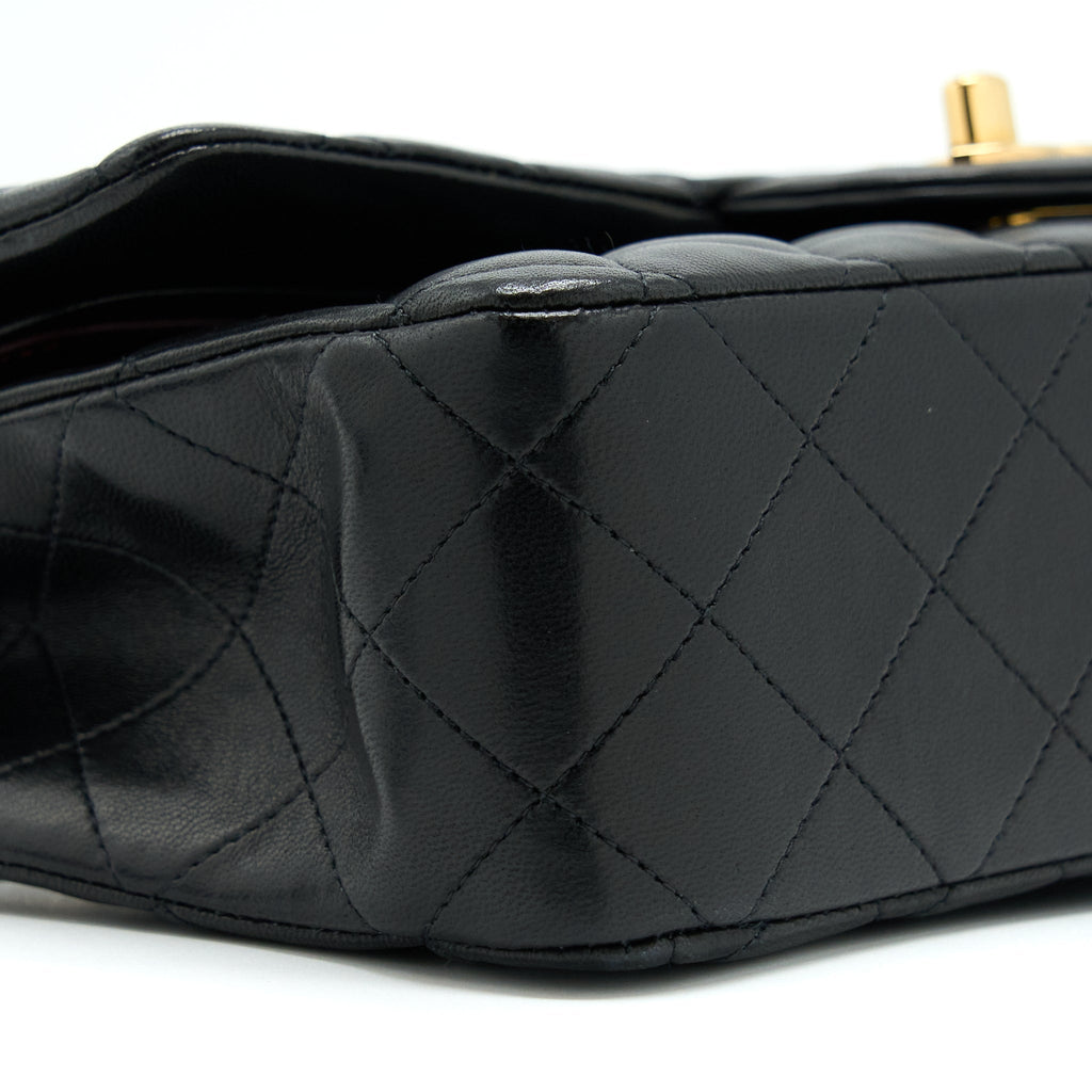 chanel-classic-double-flap-bag-lambskin-black-ghw