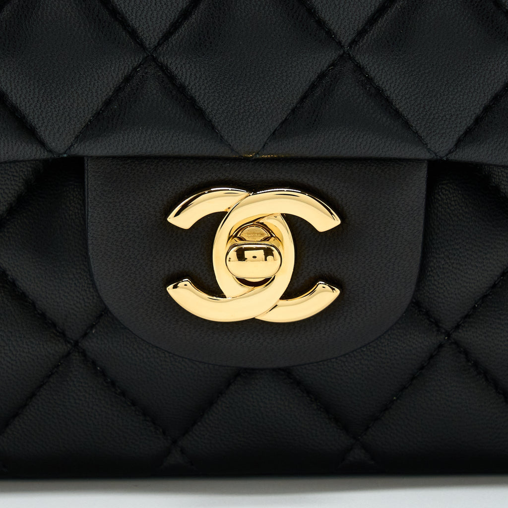 chanel-classic-double-flap-bag-lambskin-black-ghw