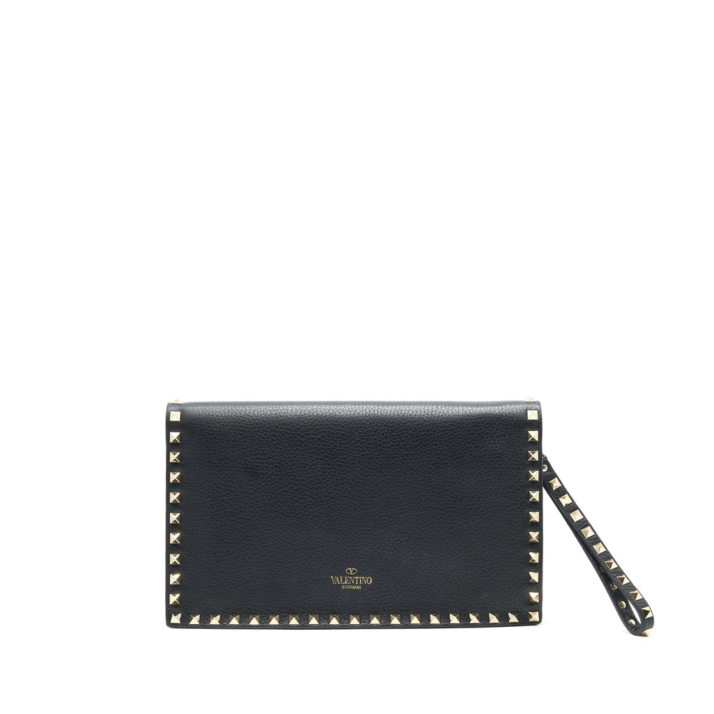 valentino-garavani-rockstud-leather-clutch-black