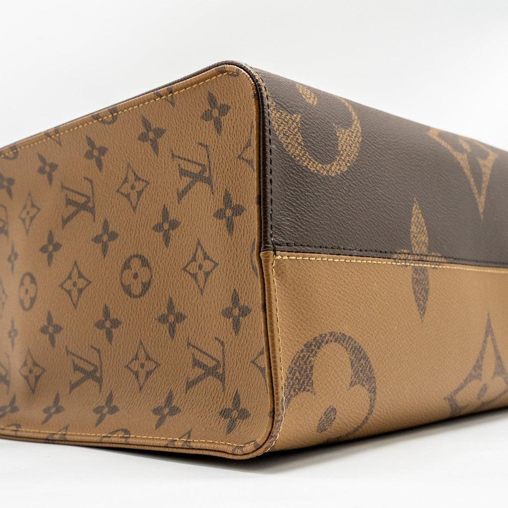 louis-vuitton-onthego-mm-monogram-canvas-ghw-7