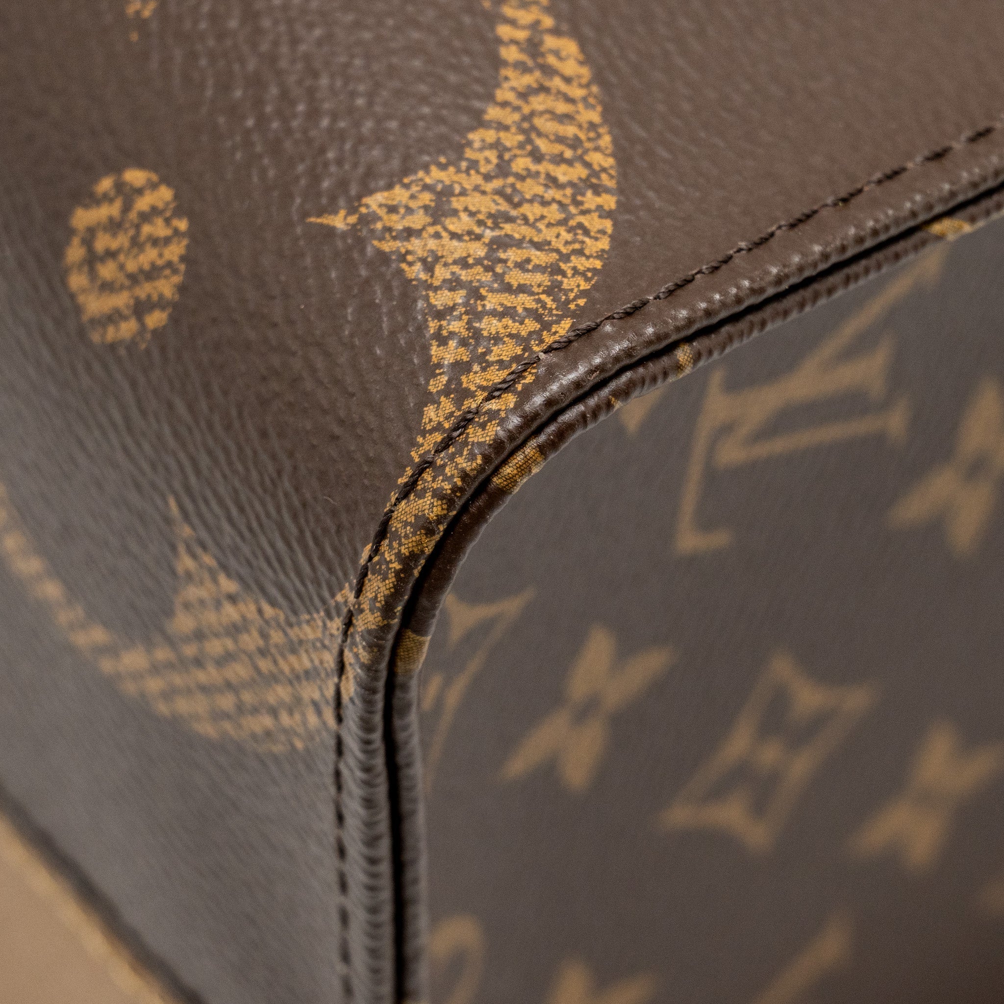 louis-vuitton-onthego-mm-monogram-canvas-ghw-7