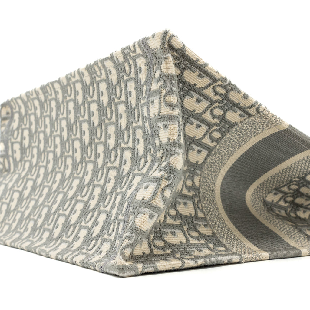 dior-meidum-book-tote-dior-oblique-embroidery-canvas-ecru-grey