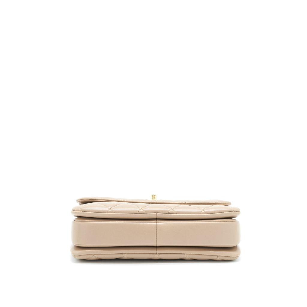 chanel-trendy-cc-flap-bag-lambskin-beige-lghw