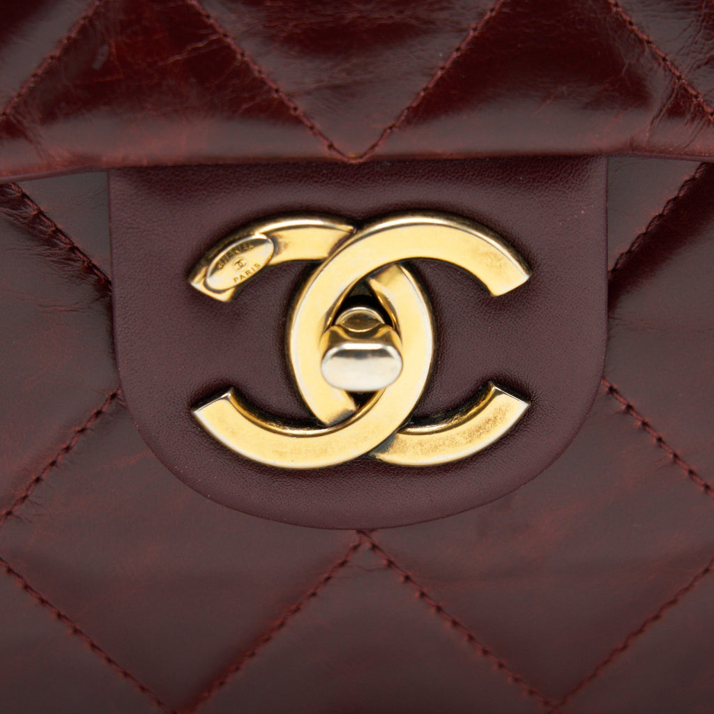 chanel-quilted-shoulder-flap-bag-red-ghw