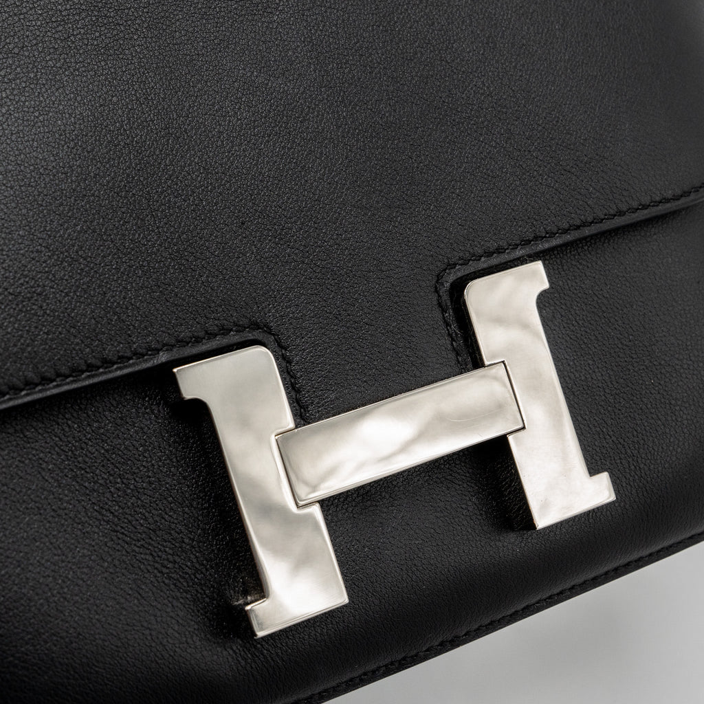 hermes-constance-24-evercolor-black-shw-stamp-square-o