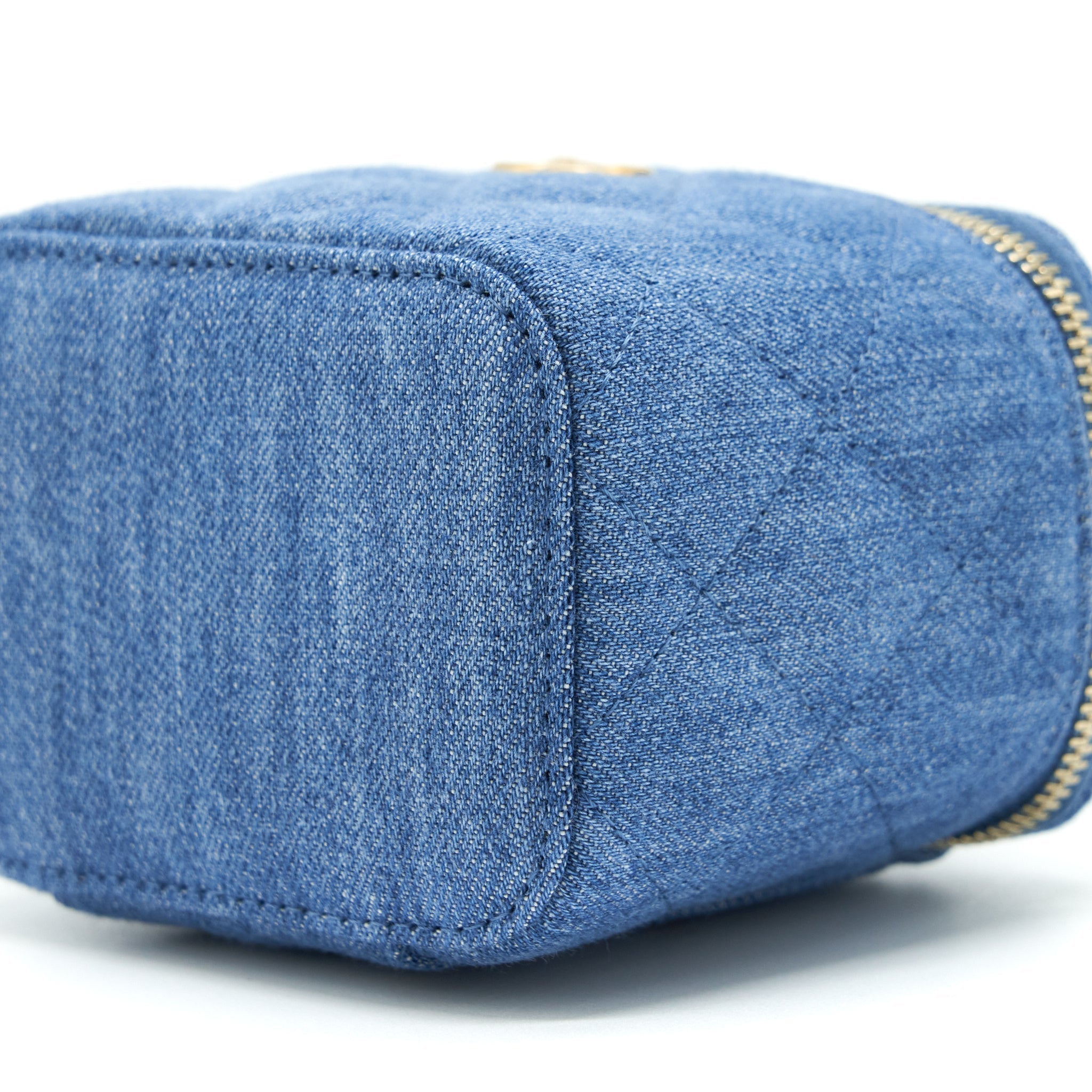 chanel-22c-pearl-crush-mini-vanity-with-chain-denim-blue-ghw