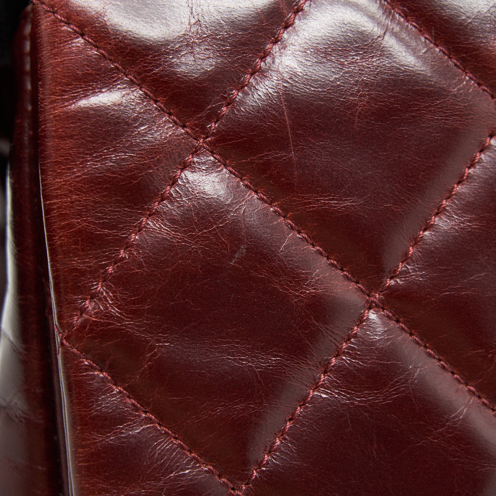 chanel-quilted-shoulder-flap-bag-red-ghw