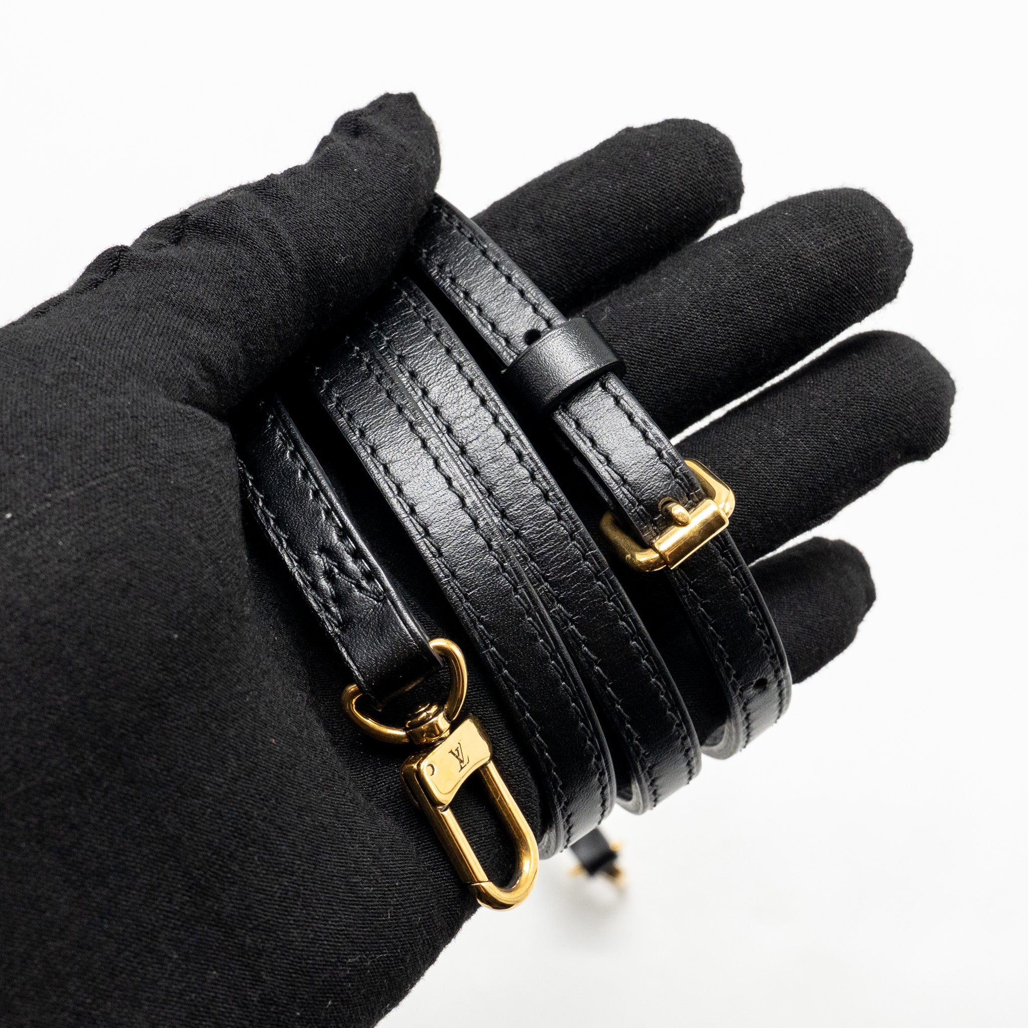 louis-vuitton-petit-malle-epi-black-ghw