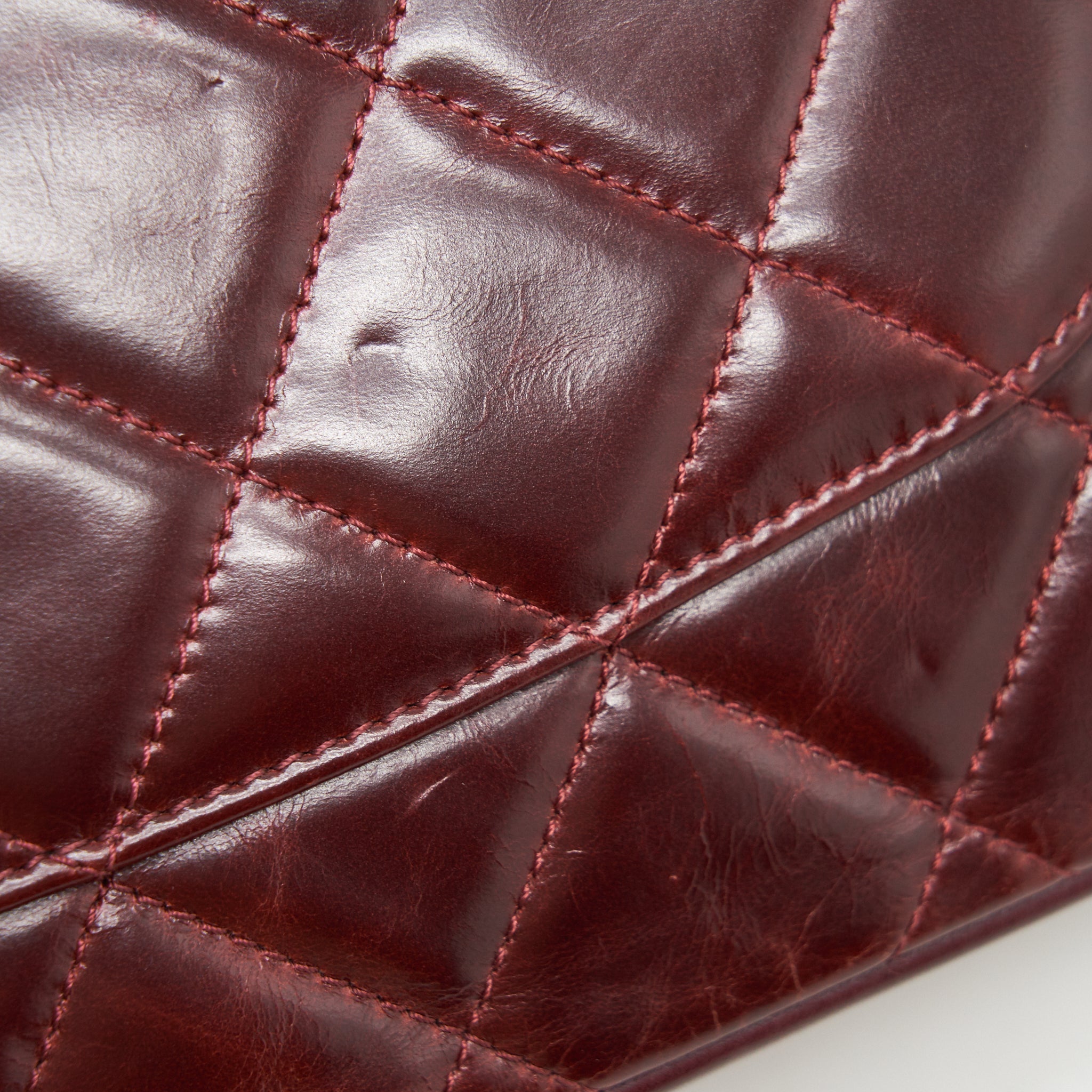 chanel-quilted-shoulder-flap-bag-red-ghw