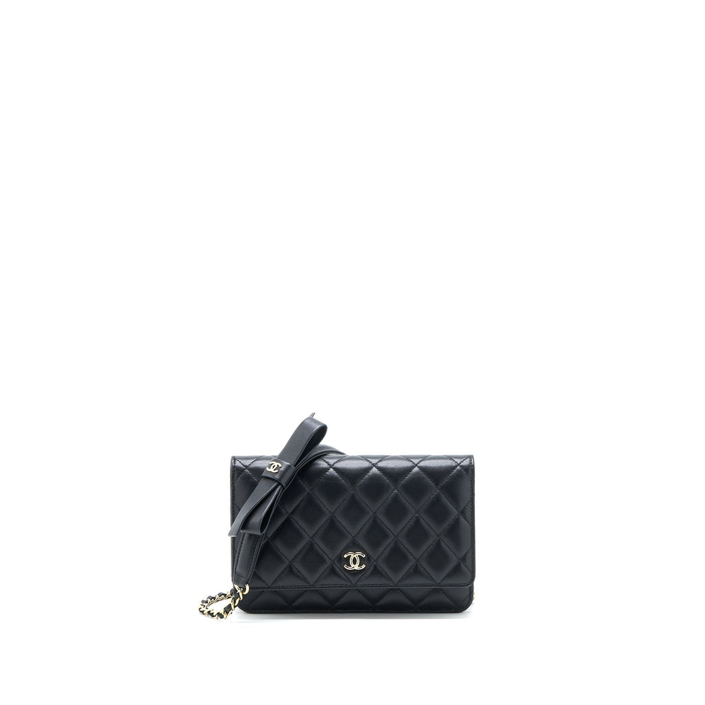 chanel-ribbon-wallet-on-chain-lambskin-black-lghw-microchip-1