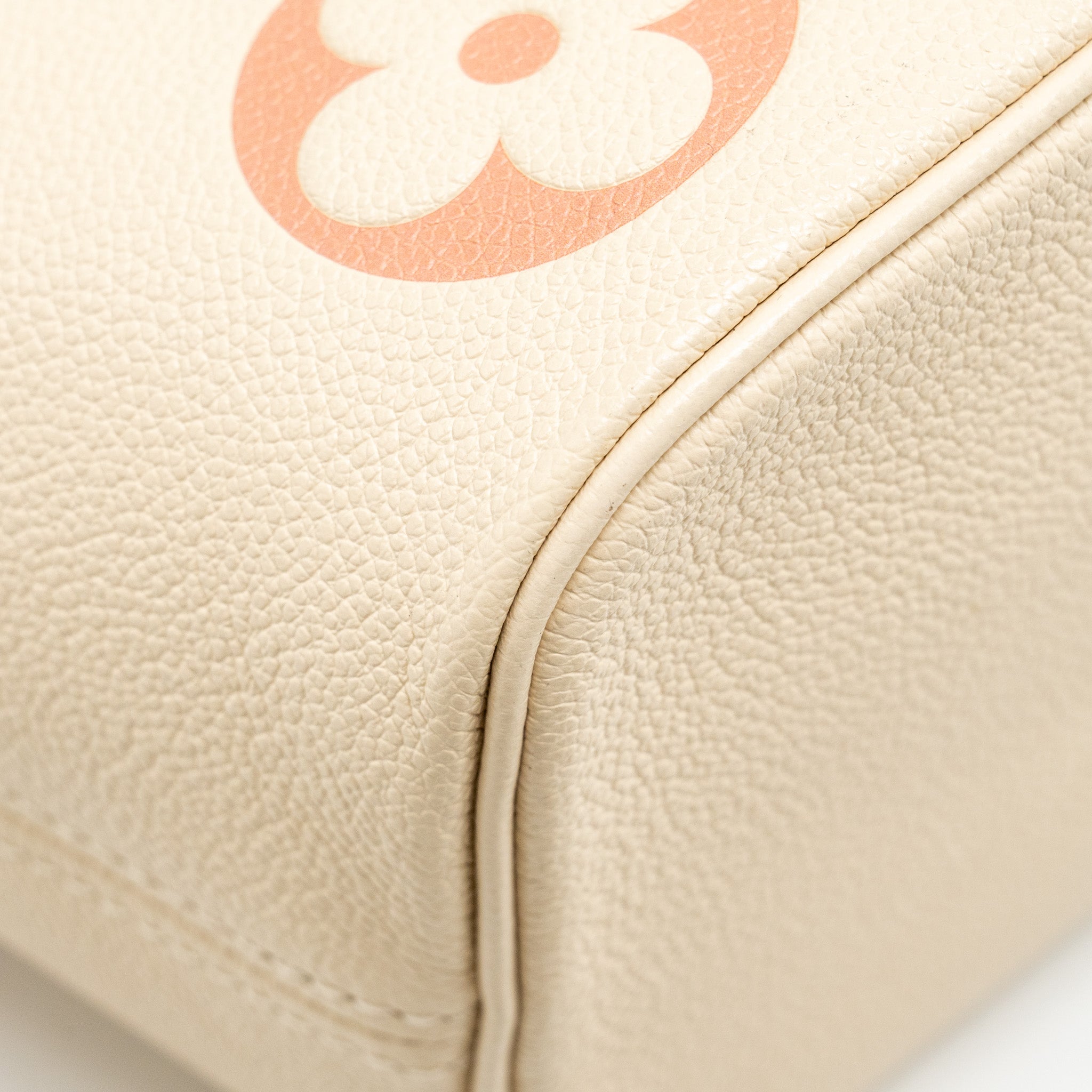 louis-vuitton-neverfull-mm-monogram-empreinte-creme-rose-trianon-ghw-1