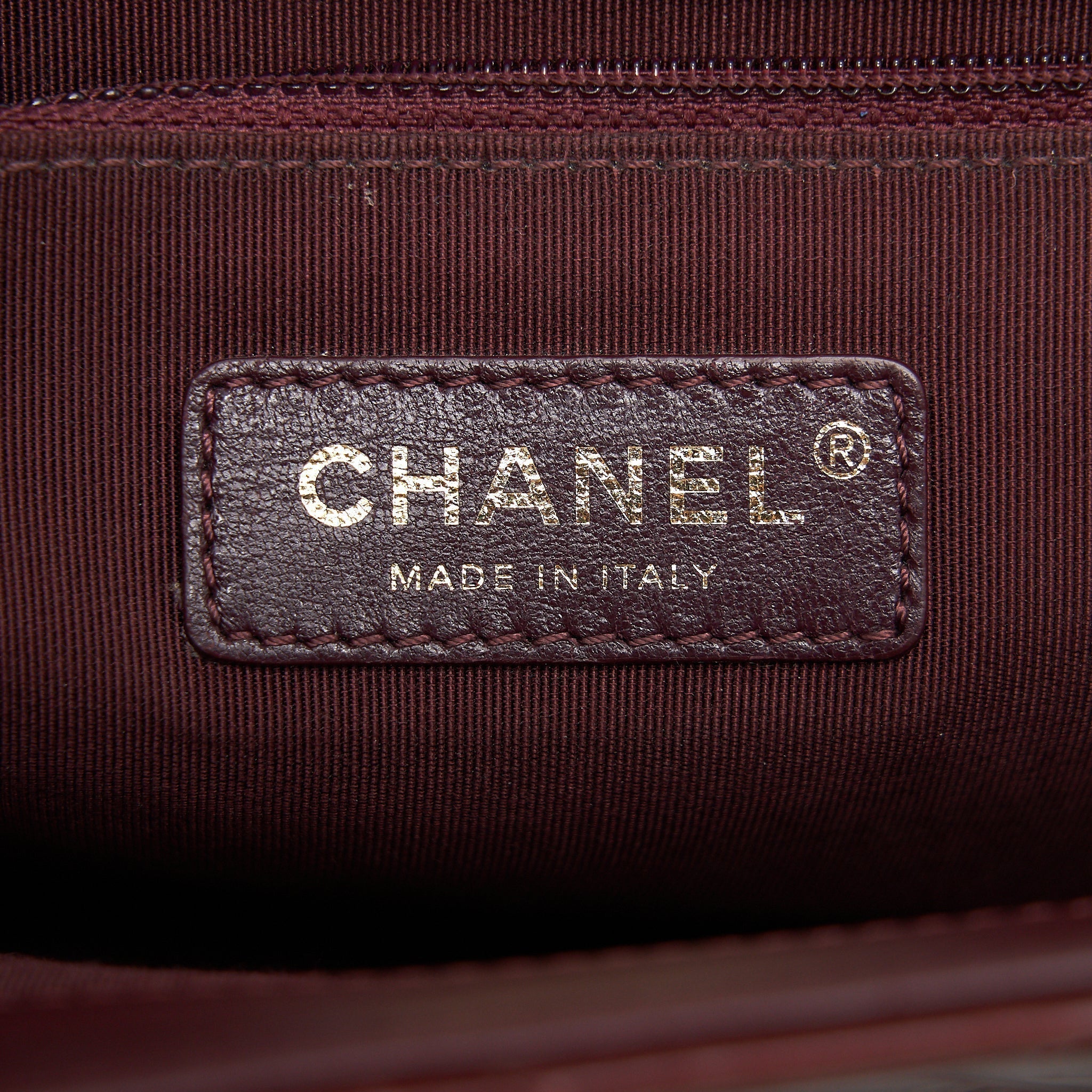 chanel-quilted-shoulder-flap-bag-red-ghw