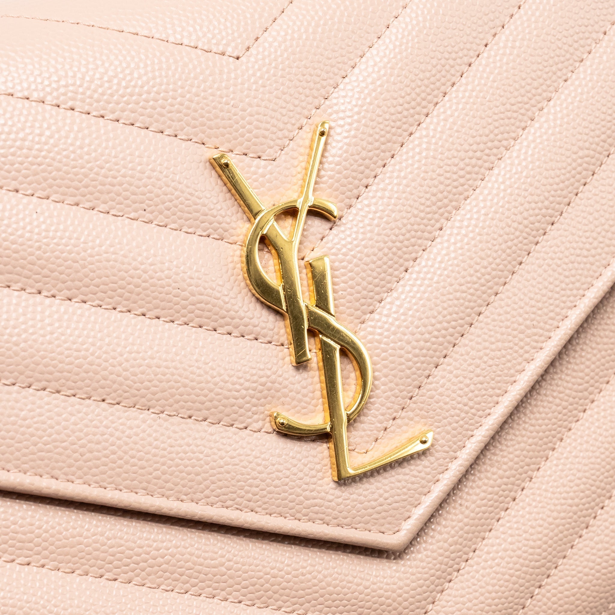 saint-laurent-ysl-matelasse-chain-wallet-grained-calfskin-pale-blush-ghw