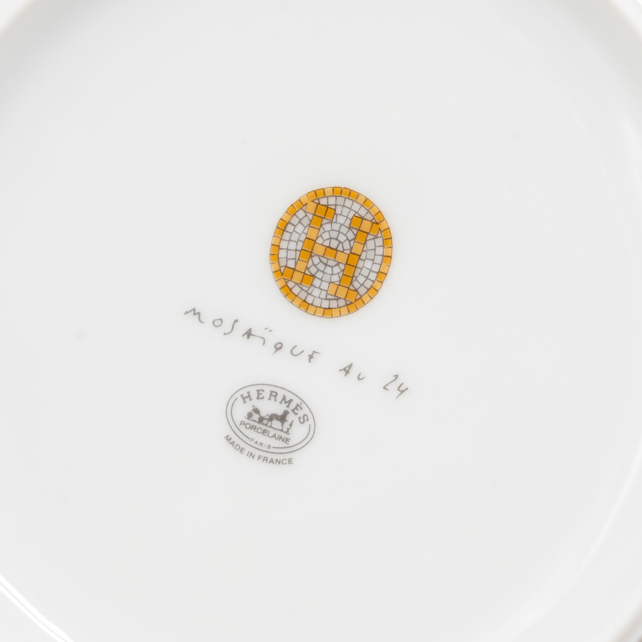 hermes-assiette-calotte-mosaique-au-24-gold-hollow-dish-multicolour-sell-in-a-set